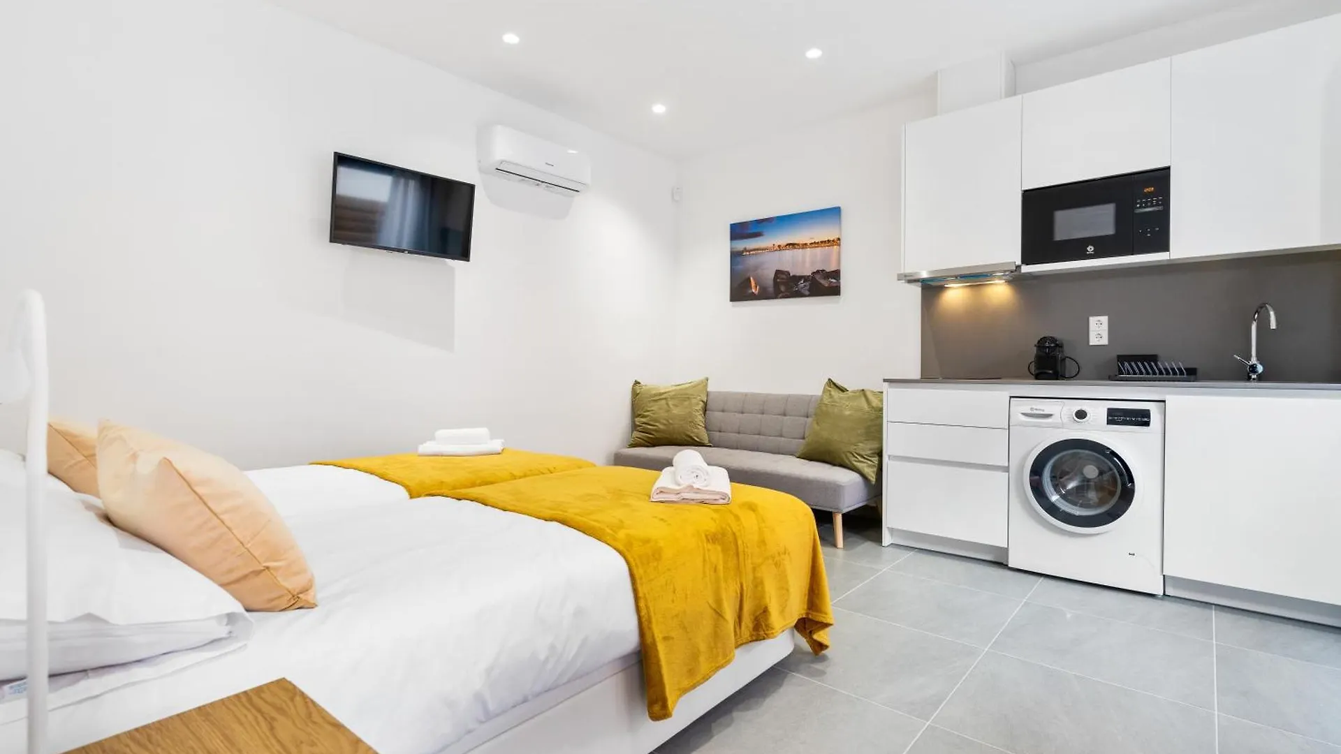 Fira Building Apartment L'Hospitalet de Llobregat 0*,