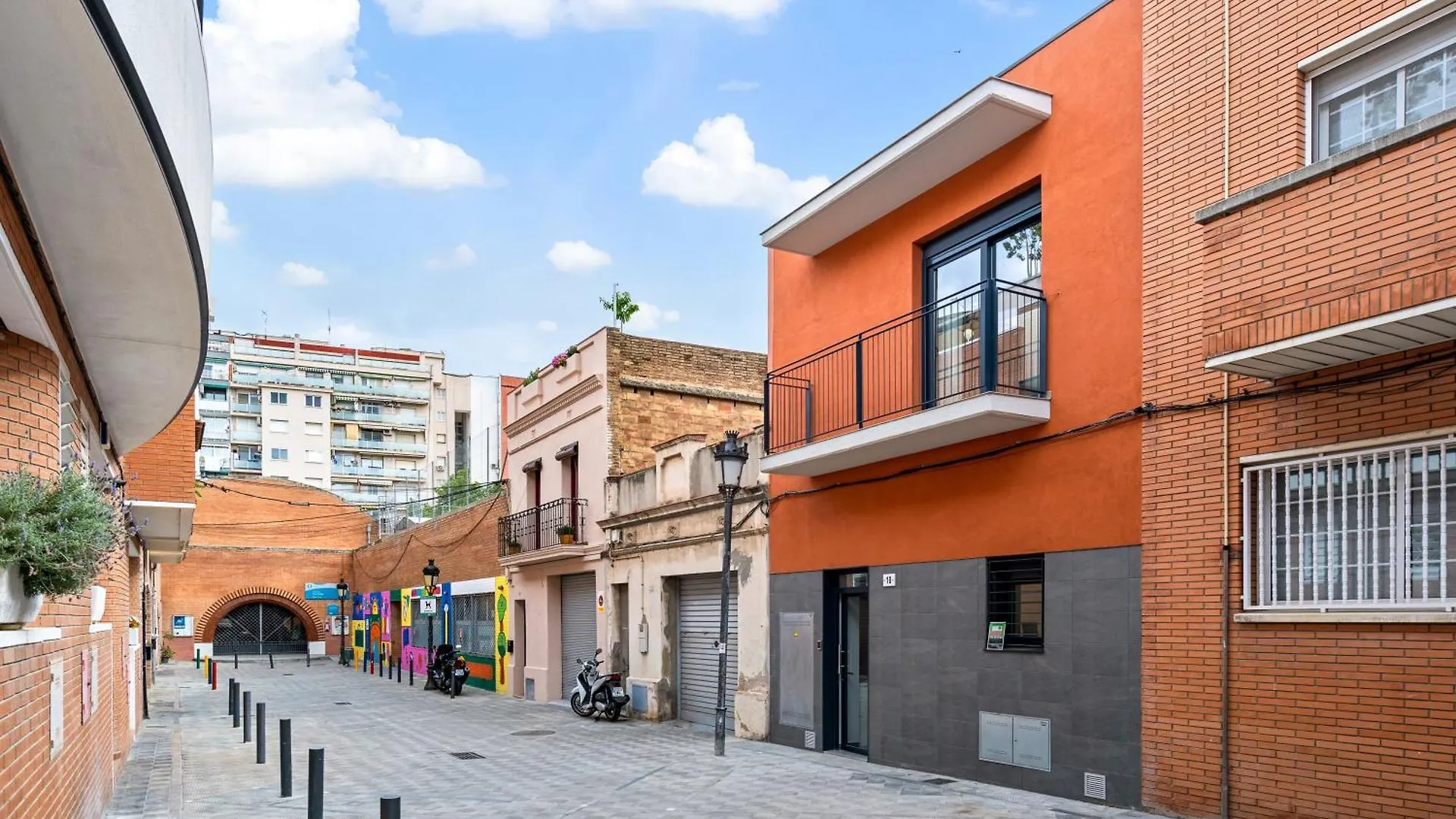 Fira Building Apartment L'Hospitalet de Llobregat Spain