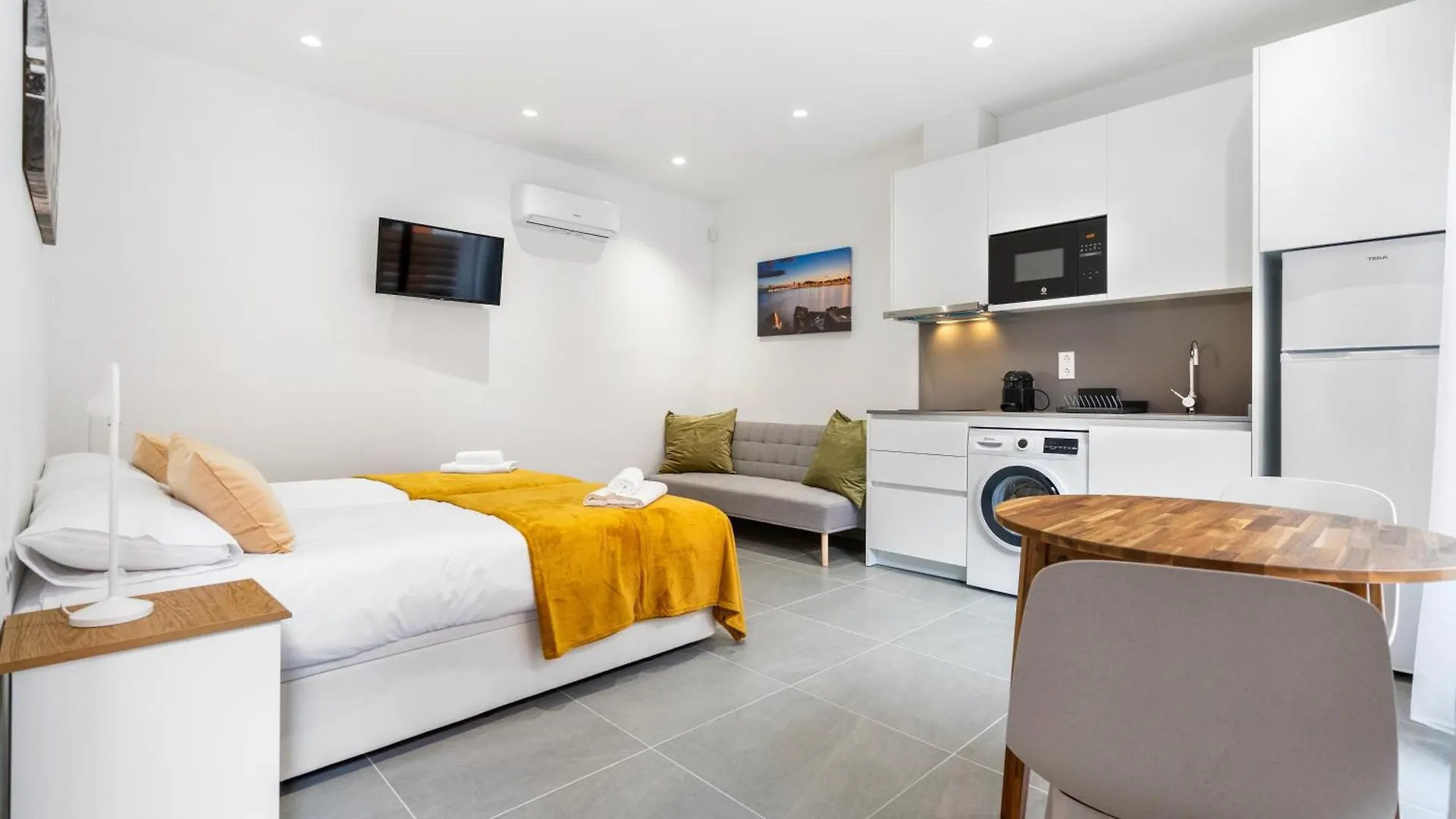 Fira Building Apartment L'Hospitalet de Llobregat Spain